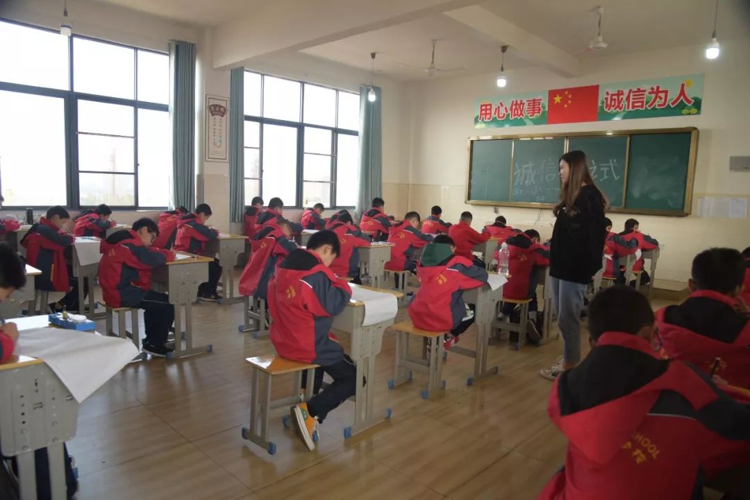 ▎期中考试·纪实 ▎一分耕耘，一分收获