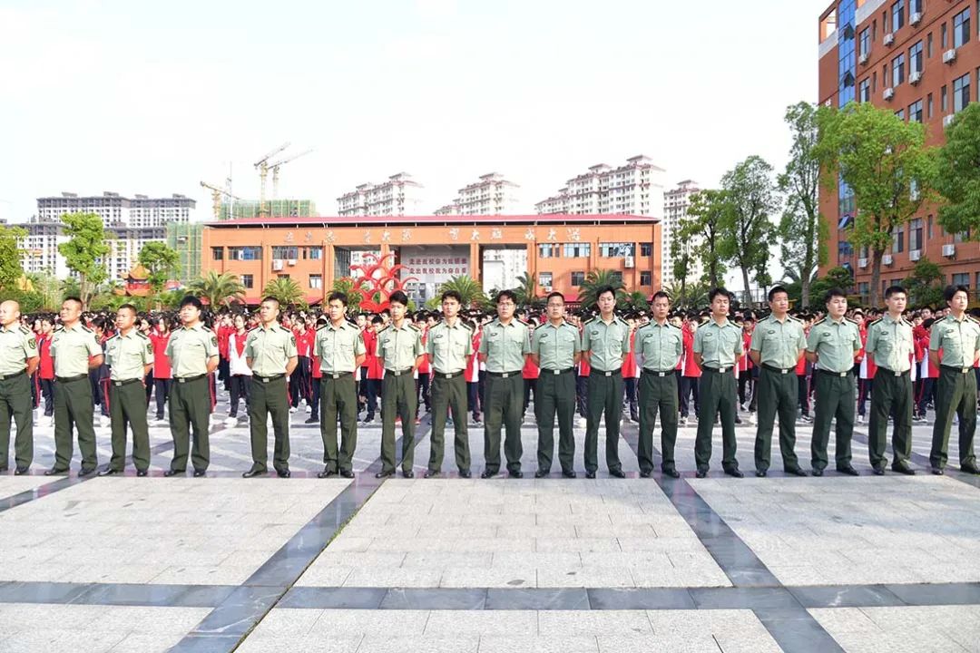 热血丹心树桃李，鼎力相助育英才——丰城春波学校教练团队风采